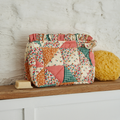 Trousse de toilette patchwork fleuri - Dans la ferme - image 1