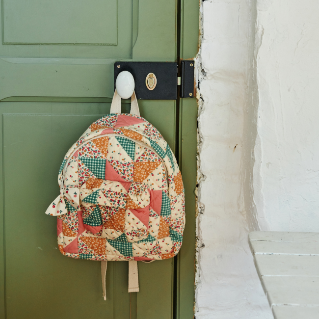 Sac à dos enfant patchwork fleuri - Dans la ferme - image 1